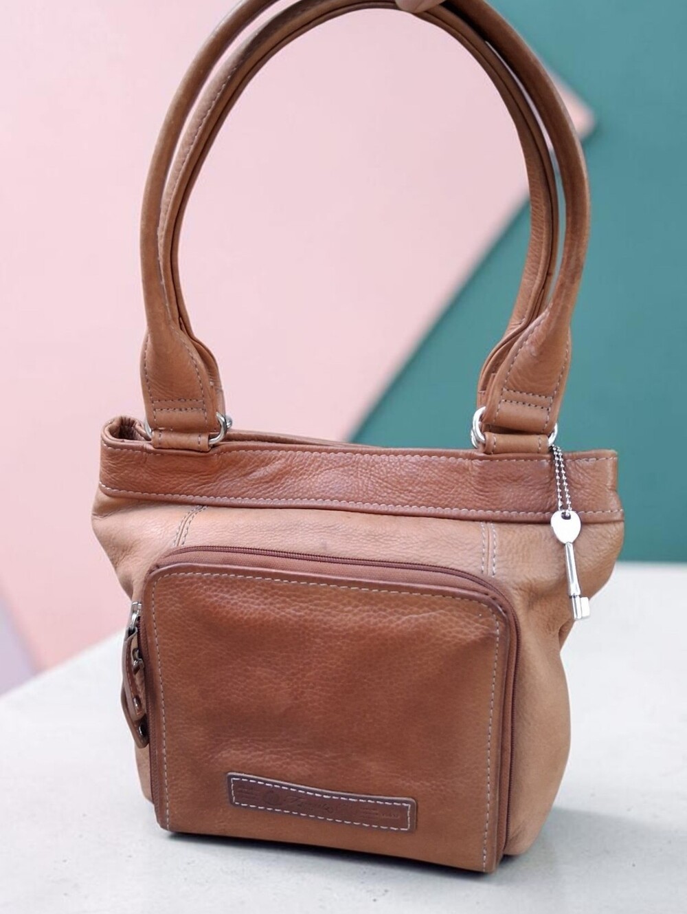 Fosill Classic Brown Tan Leather Tote Handbag - Versatile Everyday Bag